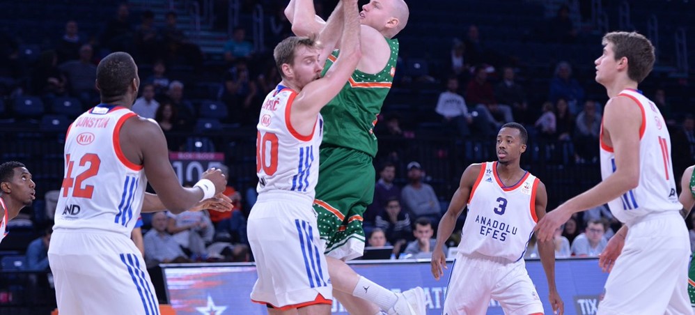 BANVİT, ANADOLU EFES’İ FARKLI YENDİ