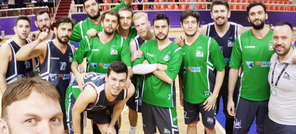 GEMLİK BASKETBOL İSTANBUL'DA GALİP