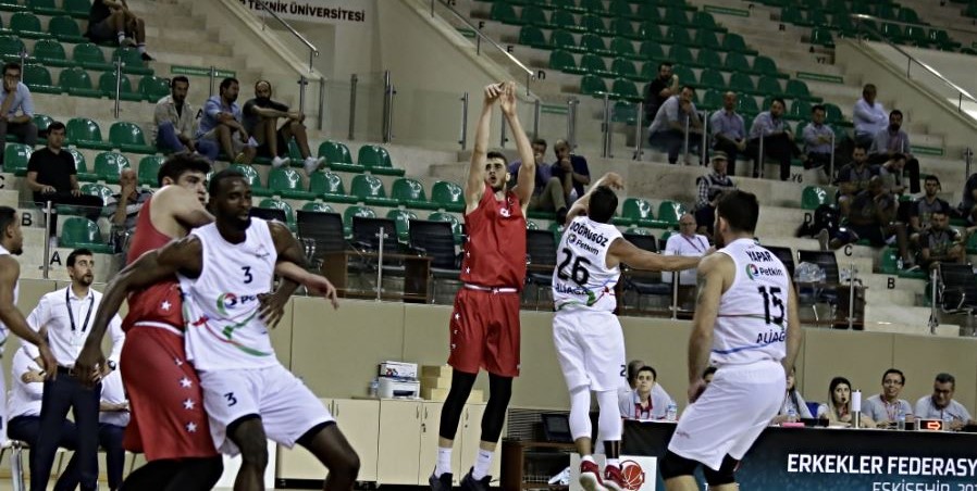 BANDIRMA KIRMIZI BK, PETKİMSPOR’A 60-54 MAĞLUP OLDU