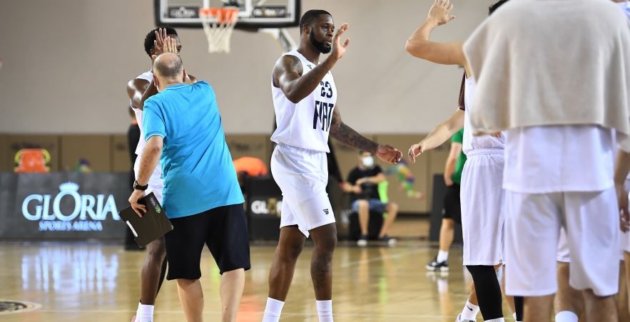 GLORIA CUP: TOFAŞ 71-57 ZALGIRIS KAUNAS