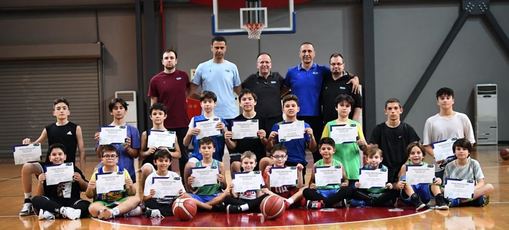 TOFAŞ BASKETBOL KAMPI SERTİFİKA TÖRENİYLE SONA ERDİ