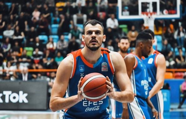 ANADOLU EFES, EUROLEAGUE’DE EA7 EMPORIO ARMANI MILAN’I KONUK EDİYOR