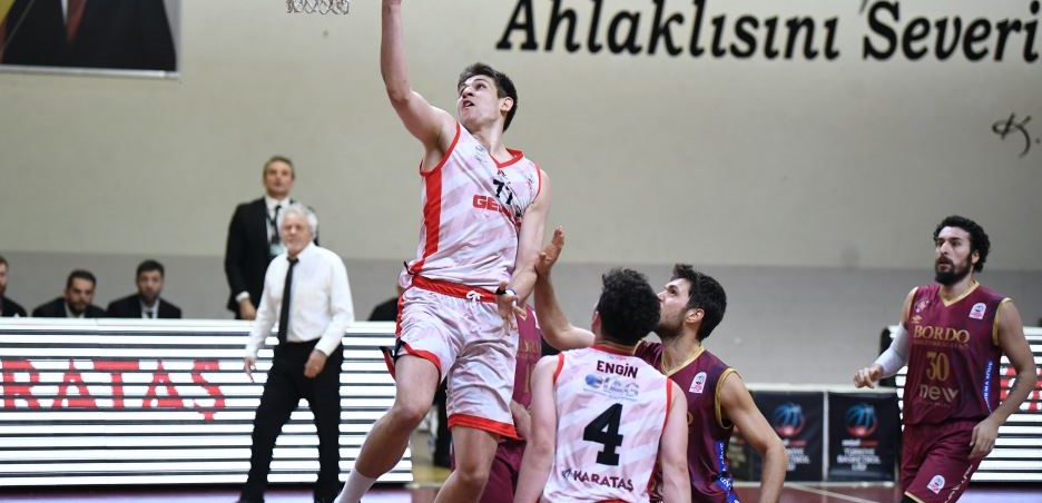 GEMLİK BASKETBOL (84) - BORDO SPORTİF RS (77)