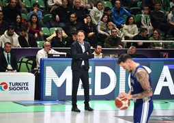 ORHUN ENE: “ORTAYA DÜŞEN TOPLARI ALAMADIK”
